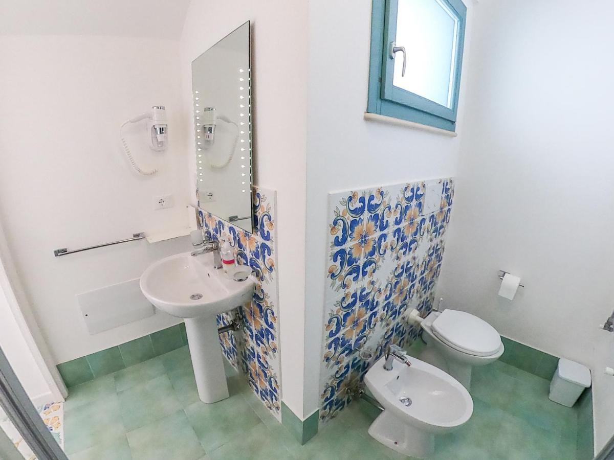 Gyaaim Villa Castro  Bagian luar foto
