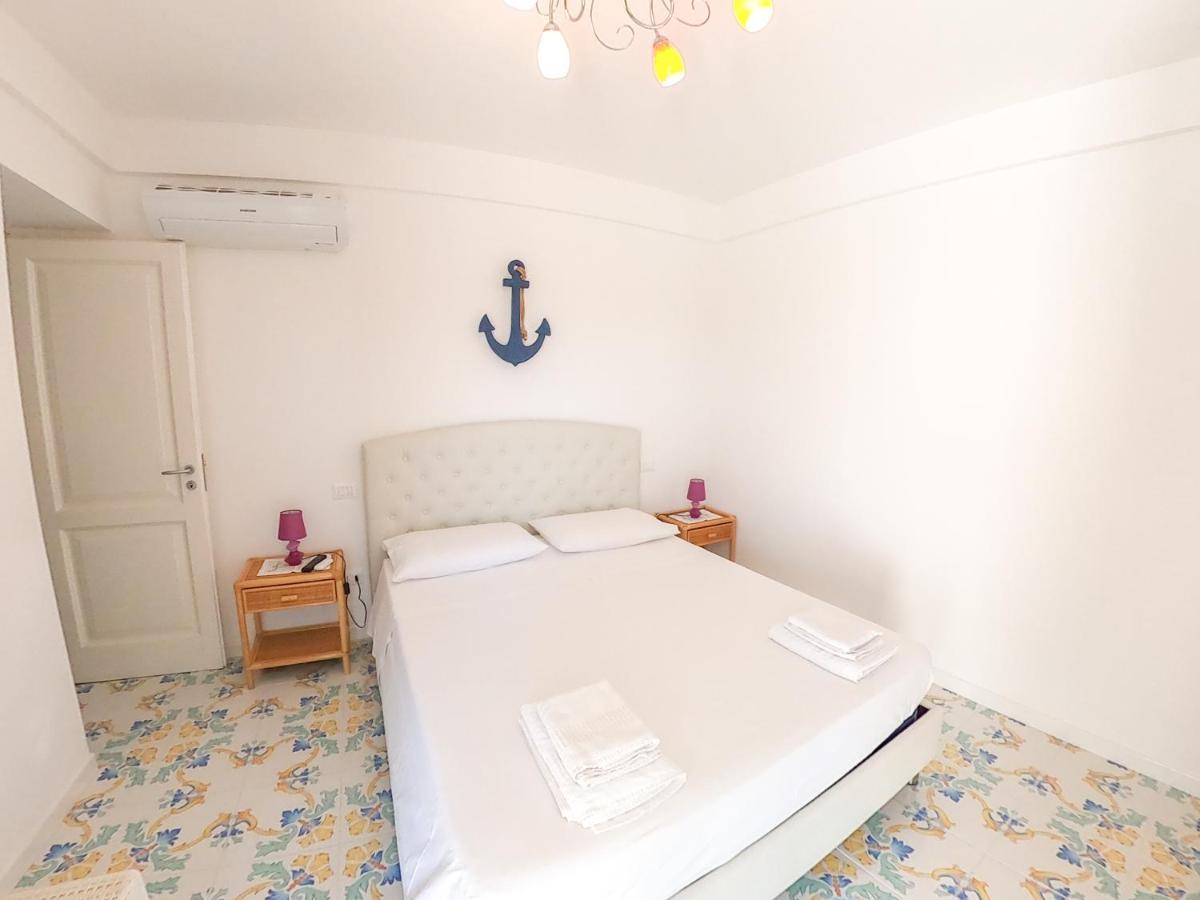 Gyaaim Villa Castro  Bagian luar foto