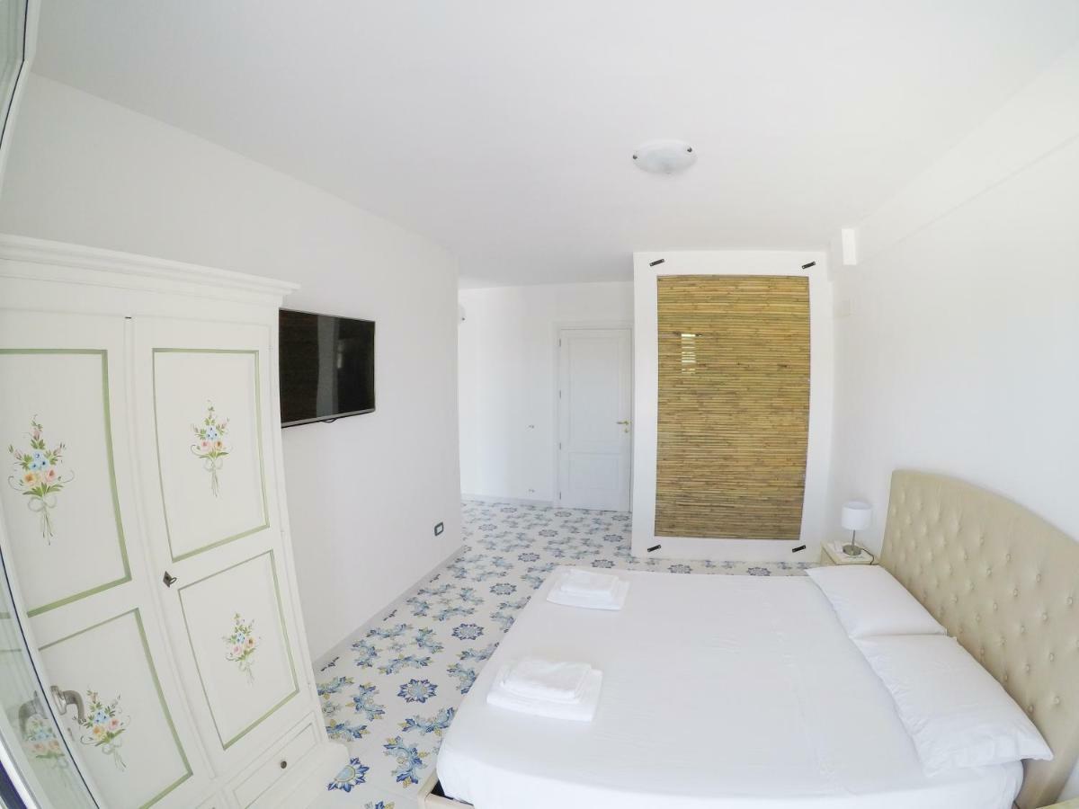Gyaaim Villa Castro  Bagian luar foto